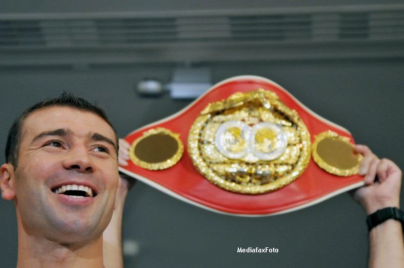 Lucian Bute vine cu centura mondiala la Sport.ro, azi, 17:00. Transmite-i un mesaj