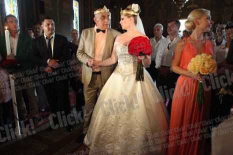 Oana si Viorel Lis s-au cununat religios - FOTO