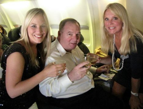 Record: a inconjurat pamantul de 400 de ori din avion. In total a zburat 16 milioane de km