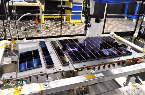 Supercamera foto de 1 miliard de pixeli a fost asamblata. Vezi ce va monitoriza