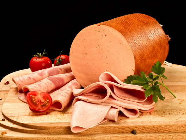 Studiu OMS: In cati ani se elimina “E-urile” din organism si cata carne contine de fapt parizerul