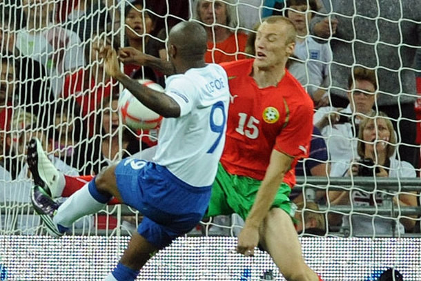 Impins la gesturi indecente de Becali! Metoda socanta prin care a aratat ca merita sa vina la Steaua