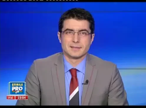 Cel mai iubit concurs de catre barbati: cursa maritima din barci construite din cutii de bere