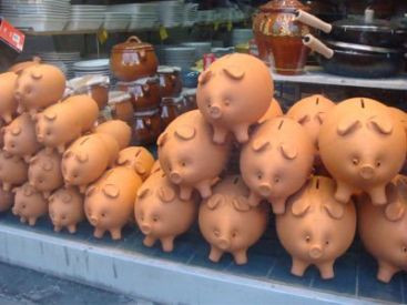 Criza datoriilor ingenuncheaza Europa. Sute de mld de la FMI s-au dus in tari muribunde