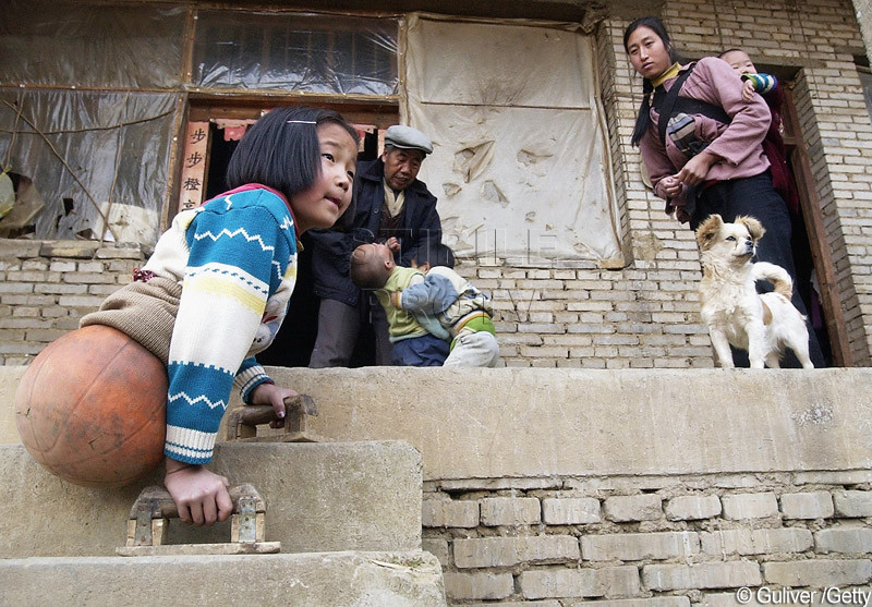 GALERIE FOTO. Visul fetei cu o minge de baschet in loc de picioare: sa ajunga olimpica la inot