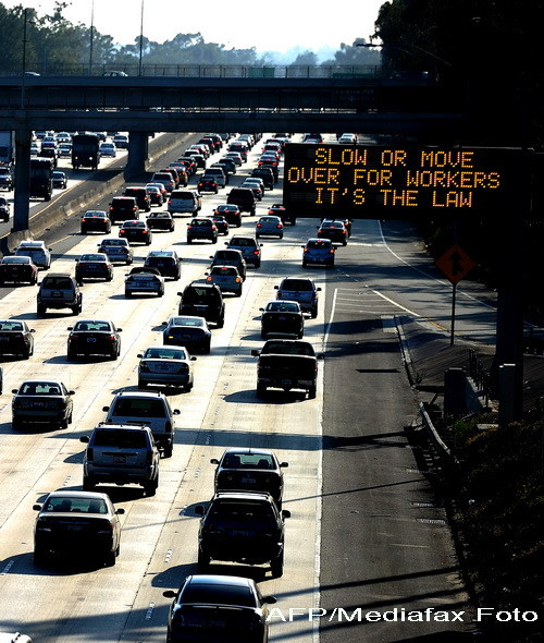 Incearca imposibilul in 53 de ore. Vor demola un pod si il vor construi la loc. FOTO