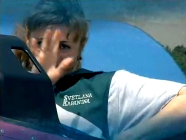 Mii de oameni au infruntat canicula pentru a vedea "Ingerul Siberian" pe Otopeni