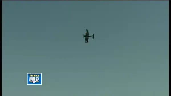 Mii de oameni au infruntat canicula pentru a vedea