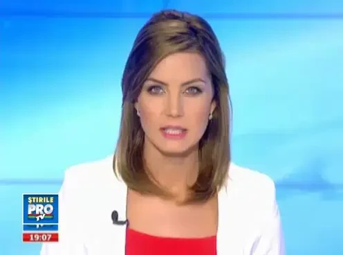 "Aveam chef sa omor pe cineva". Si-a injunghiat sora si a aruncat-o de la etaj