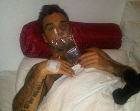 FOTO. Ce artist celebru arata ca pe patul de moarte