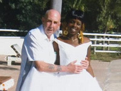 A cheltuit peste 5.000 de euro pentru viza nevestei, insa ea l-a parasit dupa 20 de minute