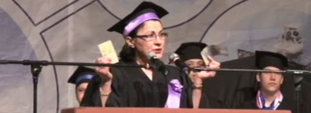 Ecaterina Andronescu, intrebata daca ar prelua Educatia de la Corina Dumitrescu: "Radeti de mine?"