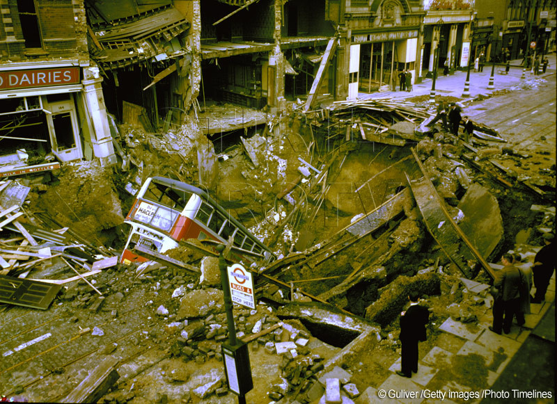 Zile negre pentru prima data in fotografii color. Cum arata Londra dupa bombardamentul nazistilor