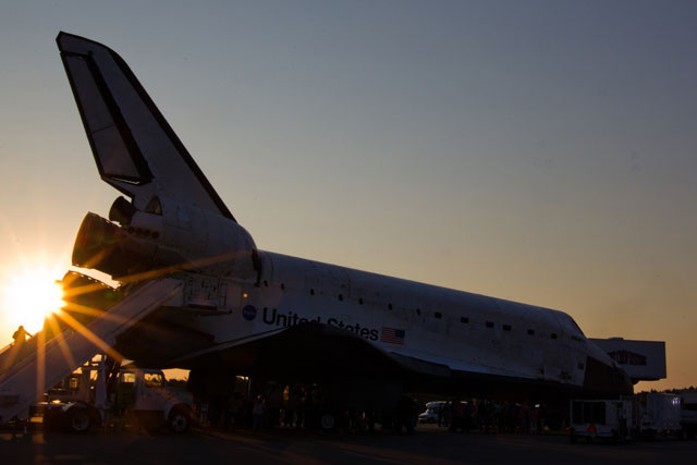 Fa un tur al NASA. Agentia Spatiala Americana lasa muritorii de rand sa atinga navele spatiale