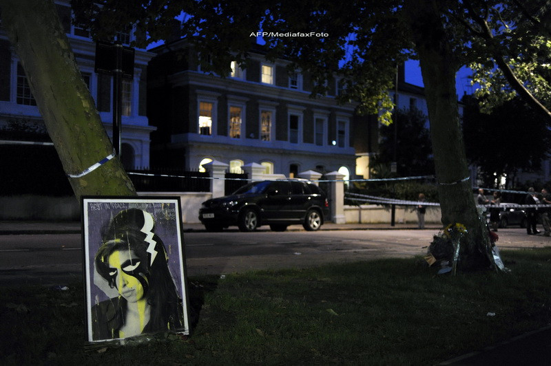 Amy Winehouse era in viata cand paramedicii au ajuns la ea