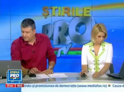 Slujba in memoria victimelor de la Fukushima. Localnicii au purtat costume de protectie