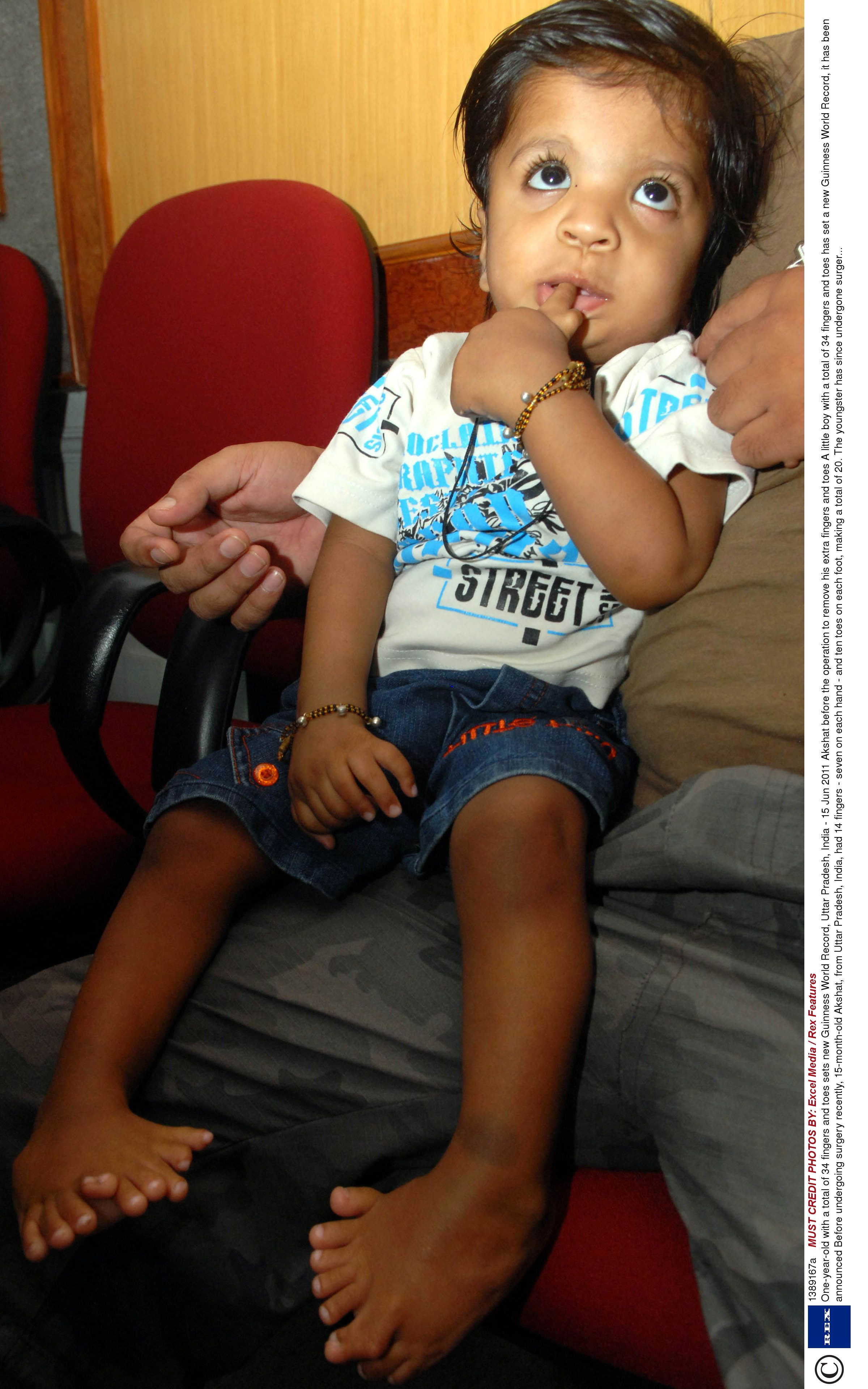 Caz unic pe mapamond. Baietelul care a intrat in Cartea Recordurilor din secunda in care s-a nascut