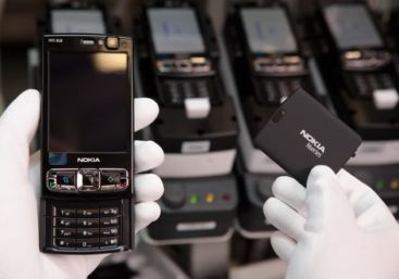 Nokia ramane fara "baterie". Moody's i-a retrogradat ratingul cu doua trepte, la "Baa2"