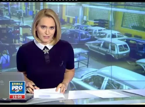 Viitorul model Dacia monovolum a fost suprins pe un drum din Romania