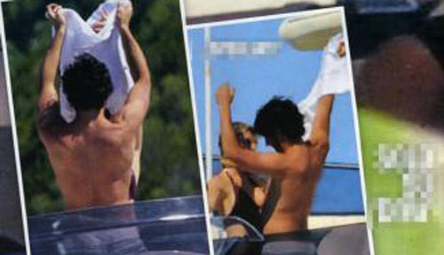 FOTO INCENDIAR UITE ce face Pato cu sefa lui pe un iaht! Barbabra Berlusconi, in ipostaze fierbinti