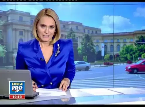 Tour-bus de Bucuresti. Turistii se pot plimba prin Capitala ca prin Londra. Cat costa un abonament