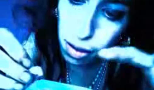 Mesajul de dragoste pe care Amy Winehouse i l-a transmis fostului sot cu ajutorul unui sobolan.VIDEO