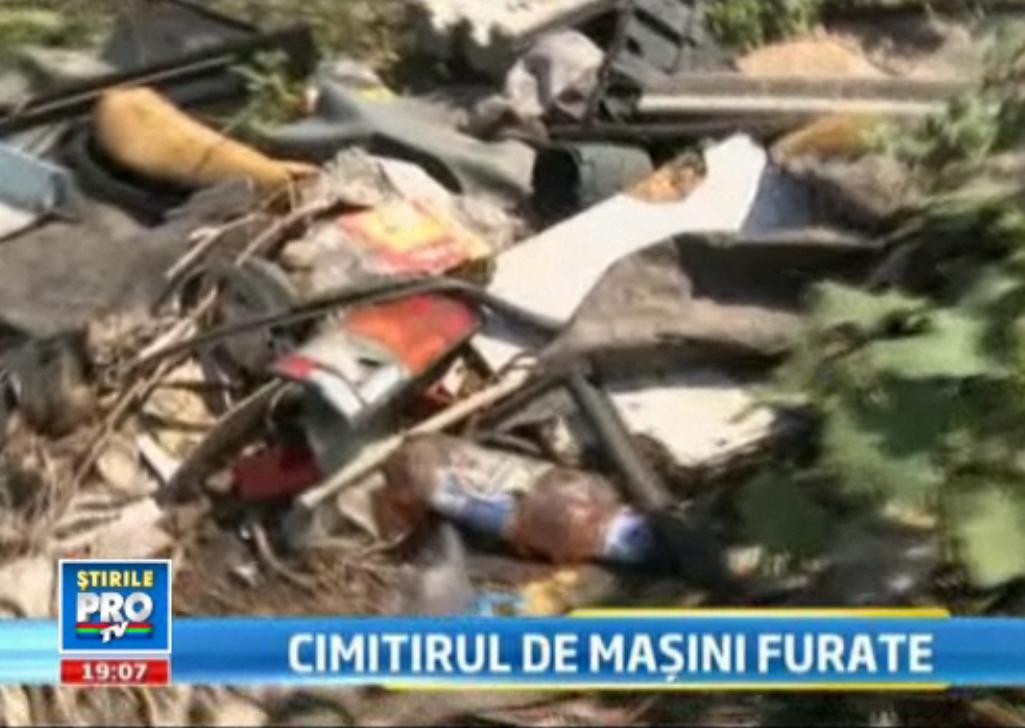 O localitate din Romania, aproape sa nu se mai vada pe harta din cauza sutelor de masini dezmembrate