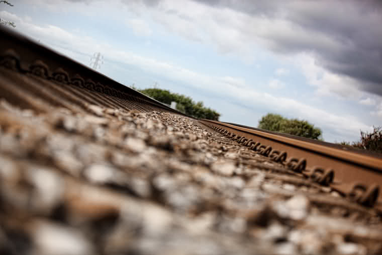 Accident nefericit in judetul Bihor. O tanara de 20 de ani a fost calcata de tren