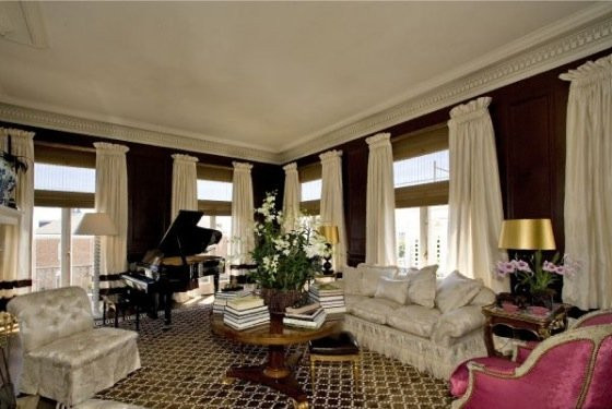 Ce mai inventeaza imobiliarii ca sa-i convinga pe romanii care lucreaza afara sa-si ia case in tara