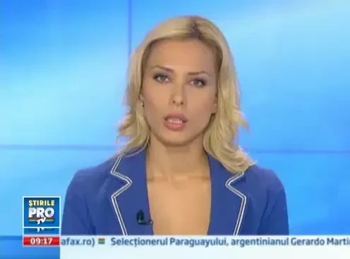 A urcat baut la volan, a izbit un autobuz si l-a proiectat intr-un restaurant din New York