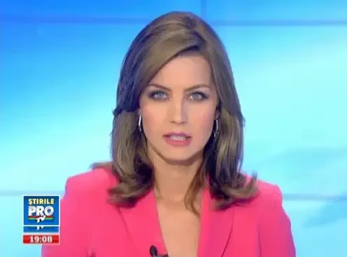 "Nu am reusit sa iau curba si calul a derapat". Accident spectaculos la Galopiada secuiasca. VIDEO