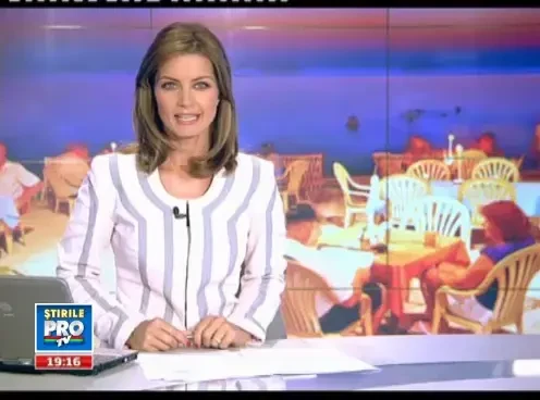 Mii de romani isi incearca norocul pe litoral. Cat poti castiga ca DJ sau barman intr-o vara