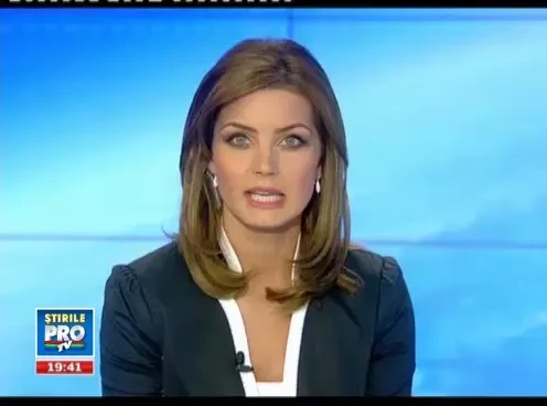 Cum ar fi sa-ti curga miere prin peretii casei?! Au patit-o doi americani. VIDEO