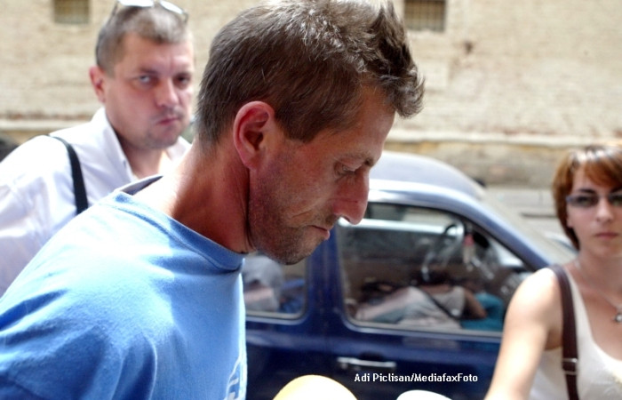 Barbatul care a violat si strangulat o fetita de 10 ani a murit la spital