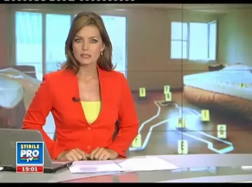 Cantareata de muzica populara Viorica Ciotoi, gasita fara suflare, dezbracata si cazuta in genunchi