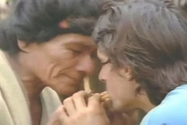 Cum si-a batut joc "omul alb" de un trib de "SALBATICI OBSEDATI SEXUAL" - Demascarea unui fals