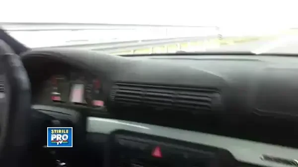 "Liniuta" la 300 km/h, pe Autostrada Transilvania. Cursa nebuna intre un Audi si un BMW. VIDEO