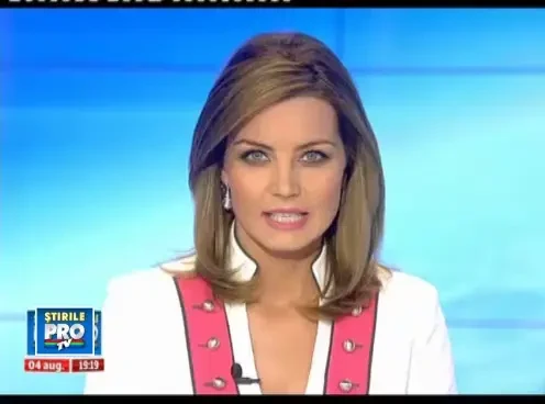 Comertul in praf, la ordinea zilei in Capitala. Fara piete volante, taranii isi tin marfa pe trotuar