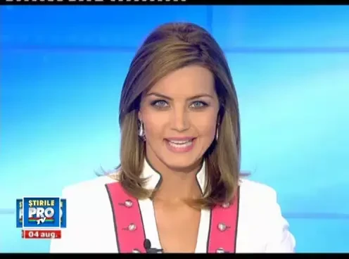 Trupa de circ "Proiectul Paradis" din Anglia, la 10 ani. Muzica, dans si comedie