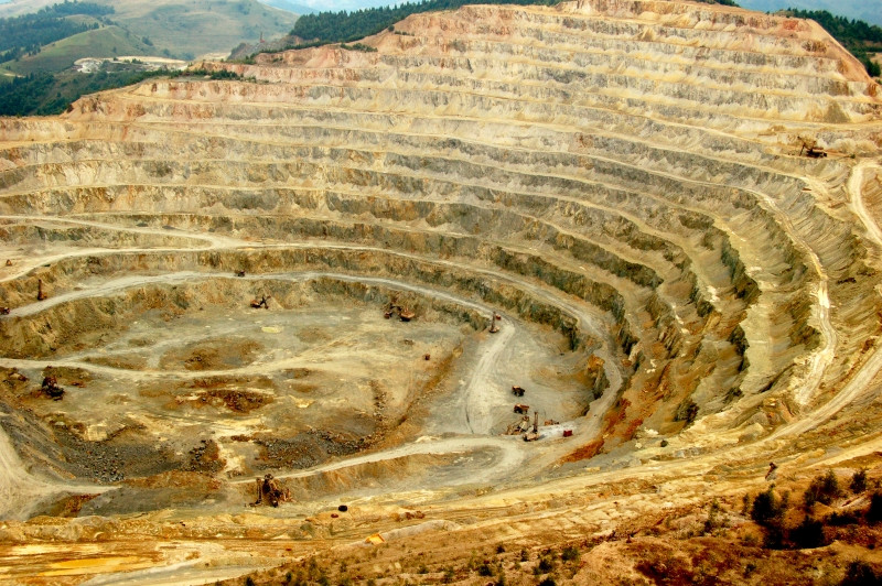 Răsturnare de situație în cazul Roșia Montană. Statul român, dat în judecată de Gabriel Resources și RMGC