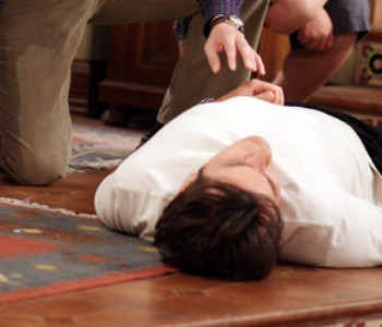 Cel mai controversat moment din istoria serialului. Ce s-a intamplat cu cenusa lui Charlie Sheen