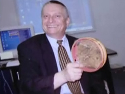 Divort, sinucidere si disparitie. Povestea incredibila a unui director de banca