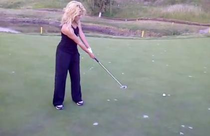 Ce legatura exista intre soldurile Shakirei si golf? Imaginile care fac senzatie pe YouTube