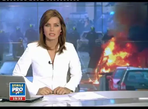 Nu e de gluma in Manchester. Imagini VIDEO cu politia care vaneaza si bate huligani