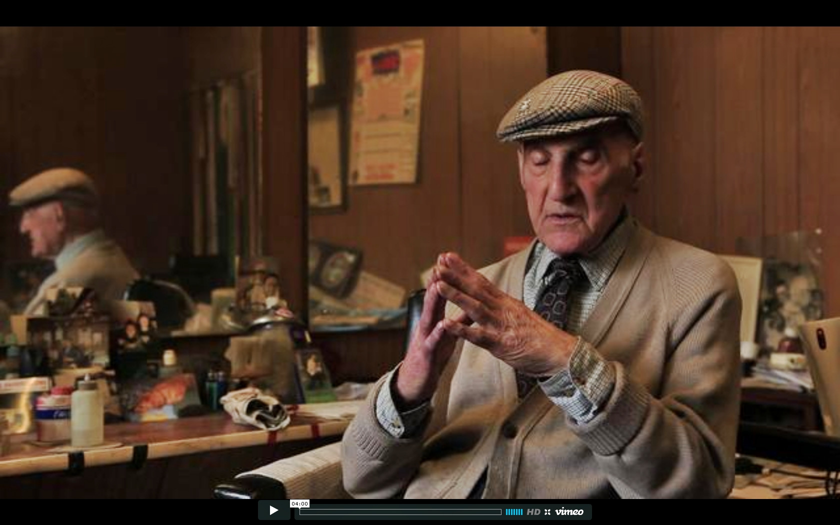 Un frizer, victima a jafului din Londra, inspira internetul: "Tine-l pe Aaron Biber la lucru"