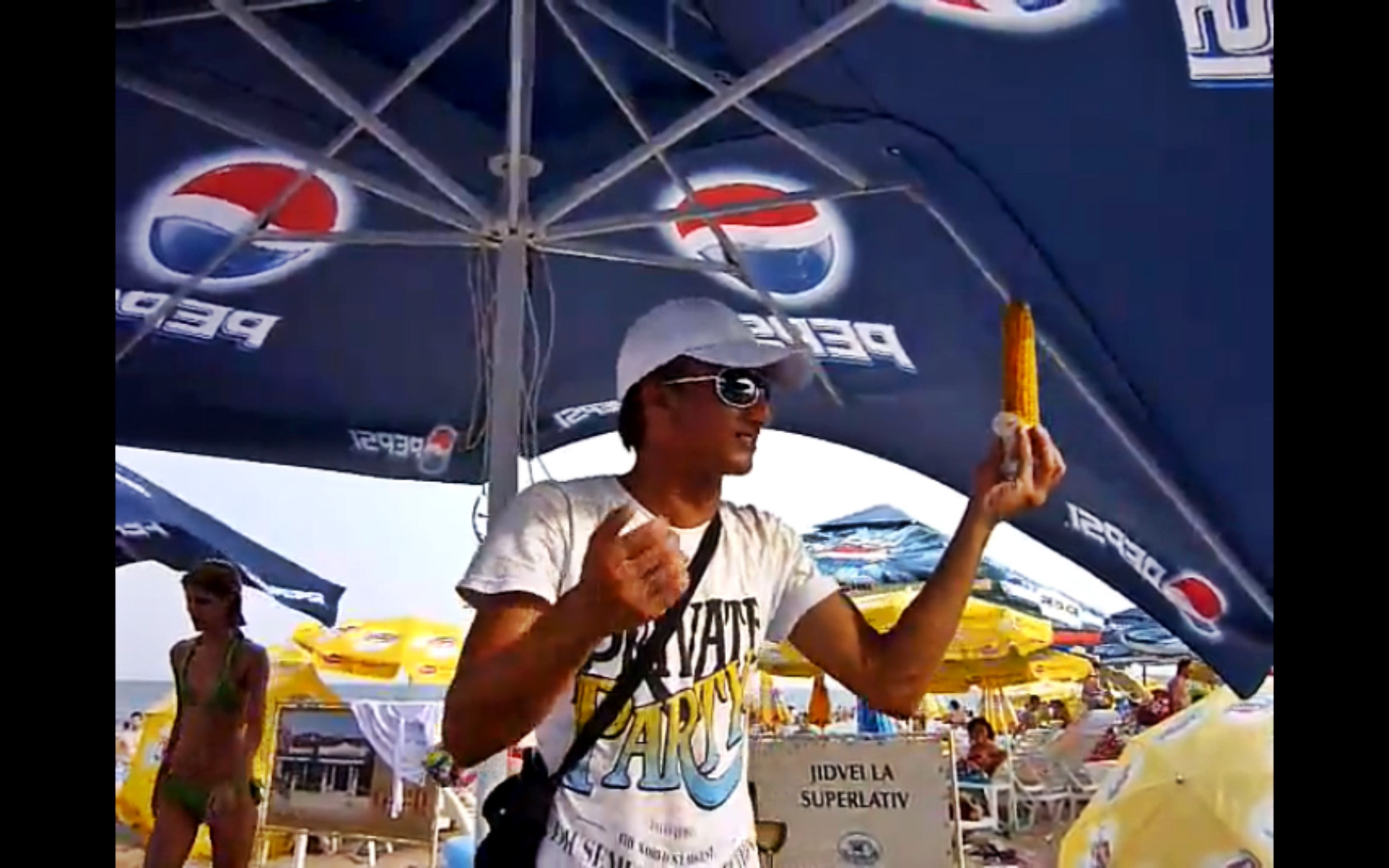 Gata cu porumbul fiert pe strazile Clujului. Comerciantii au fost luati la bani marunti