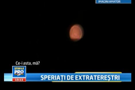 Extraterestrii de la Luncani. Satenii au filmat OZN-uri si ii asteapta acum pe "vizitatori" cu vin