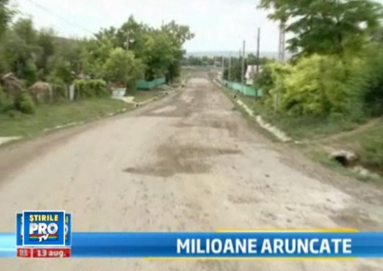 Au bagat milioane de euro in gropi. Asa arata drumurile facute din fonduri SAPARD