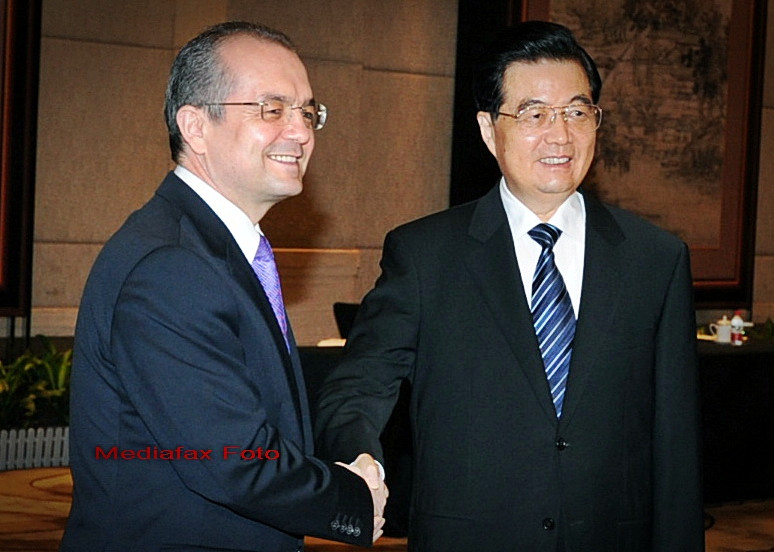 Cum ne vindem Chinei: Delegatia Boc propune solutii anti-poluare, vinuri romanesti si mobila