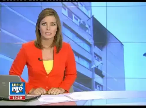 Bloc din Capitala, cuprins de incendiu. Locatarii au refuzat sa-si paraseasca locuintele